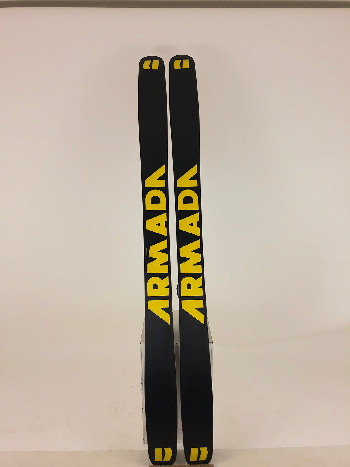 195cm Armada JJ w/ Bishop Bomber (Used)