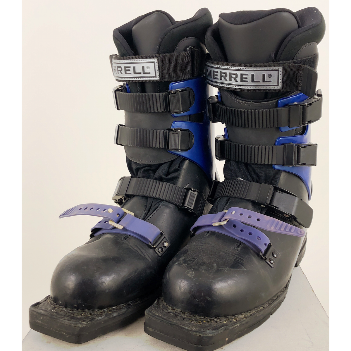 27.0 Merrell Supercomp (Used)