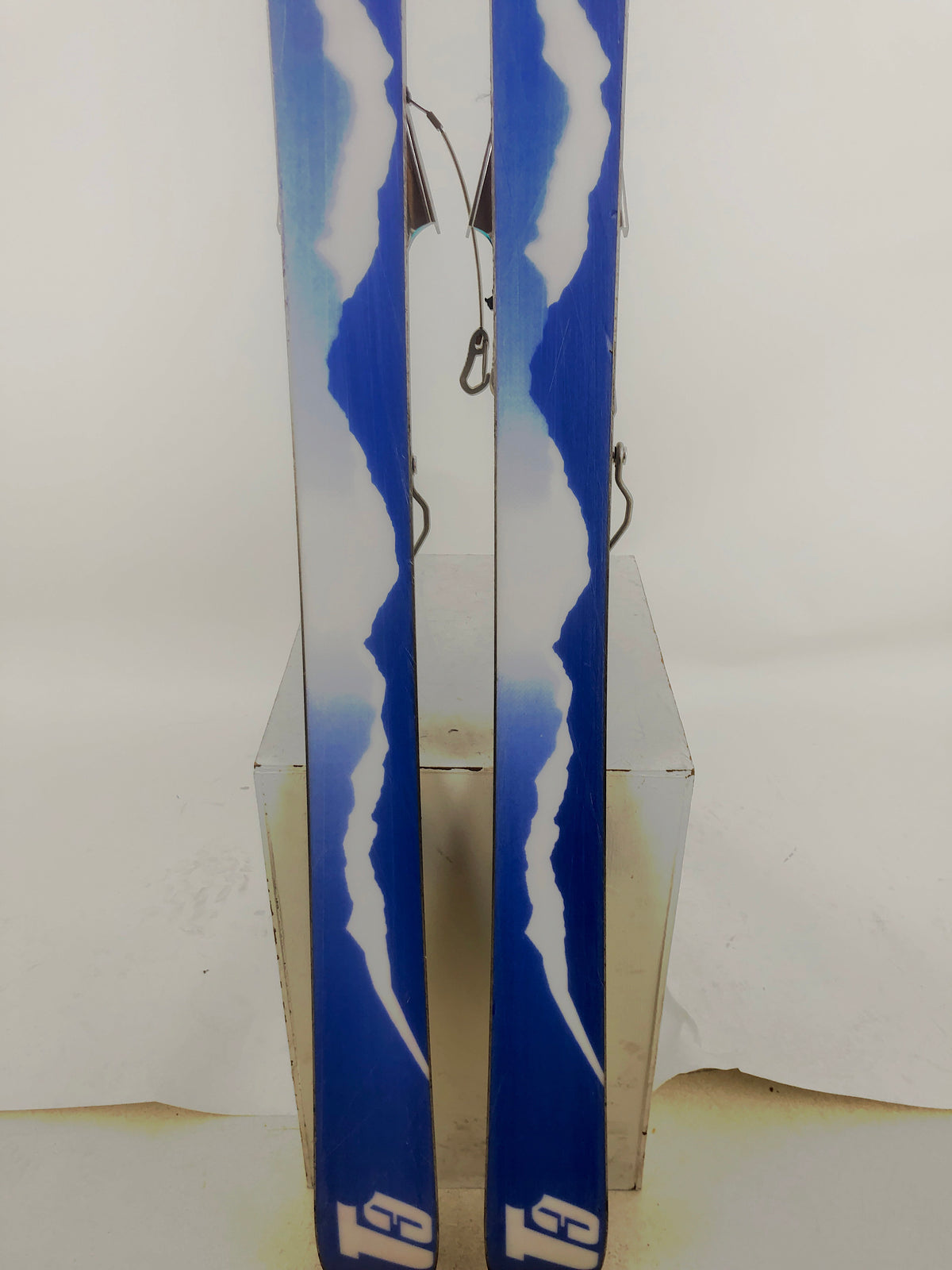 176cm Rossignol T3 w/ Black Diamond O2 Sm Midstiff (Used)