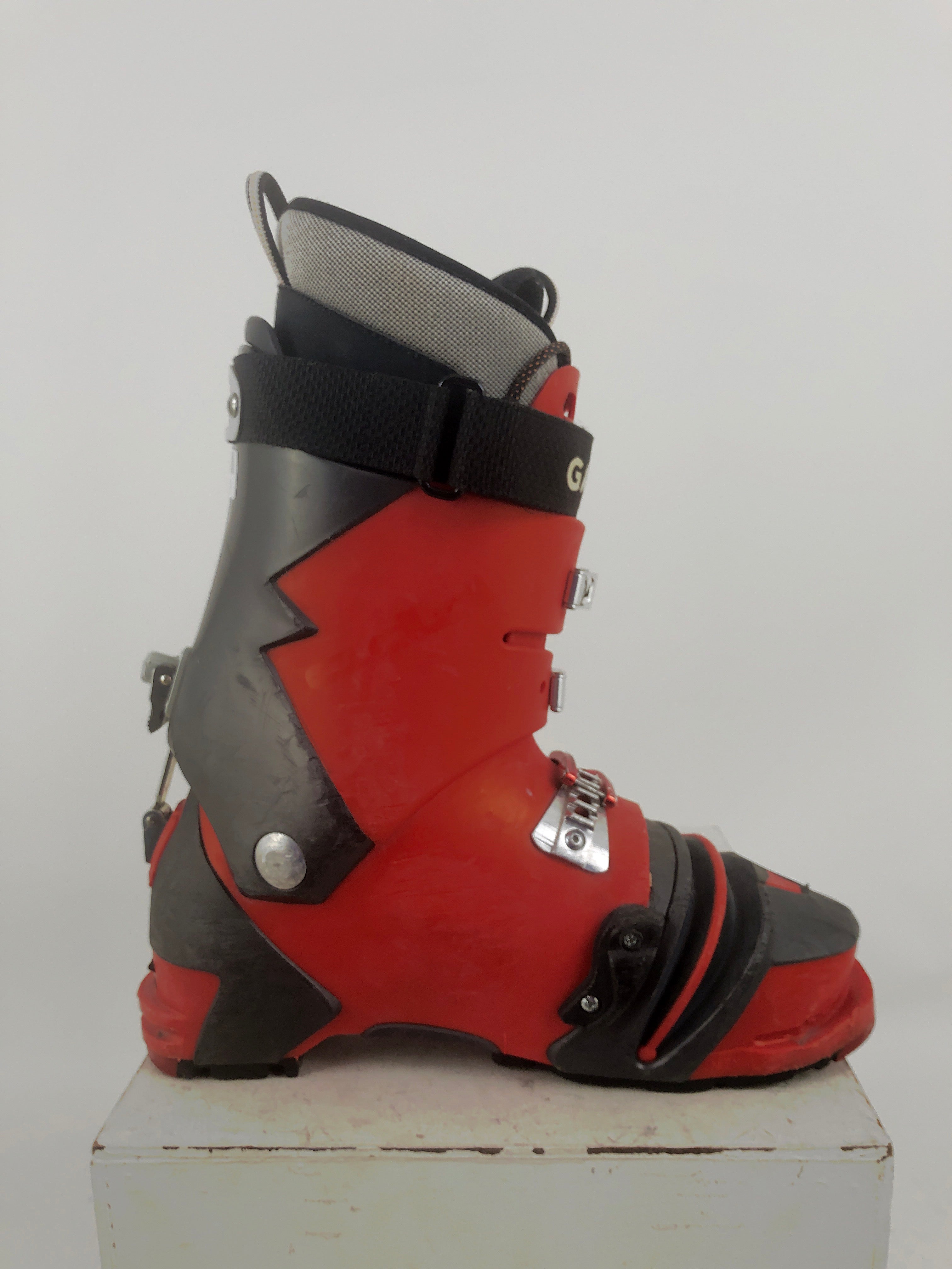 Garmont ntn on sale telemark boots