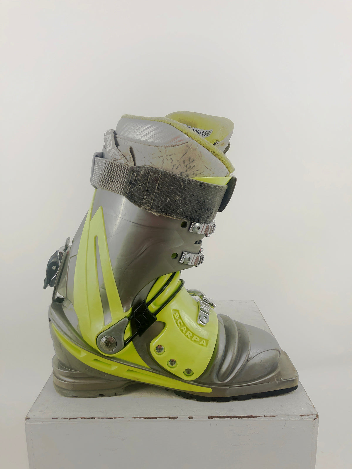 24.5 Scarpa T1 (Used)