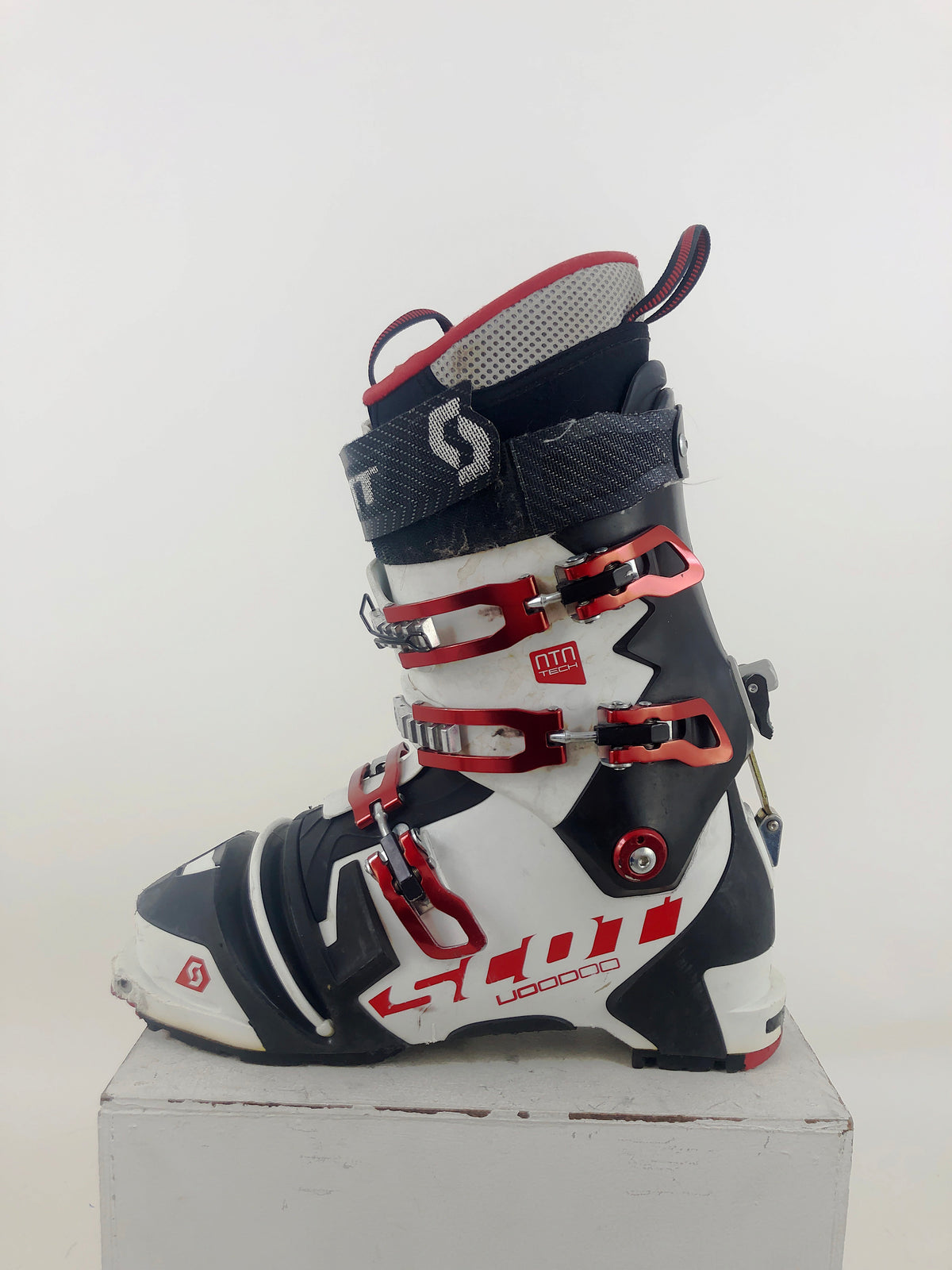 28.5 Scott Voodoo NTN (Used)