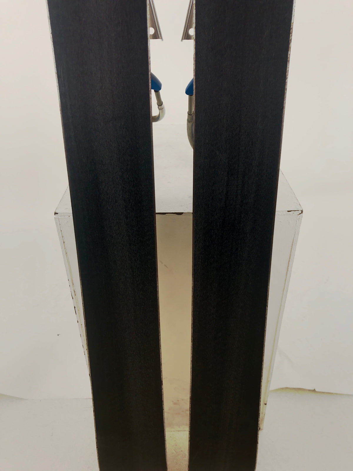 155cm Black Diamond Joule w/ 22 Designs Hammerhead (Used)