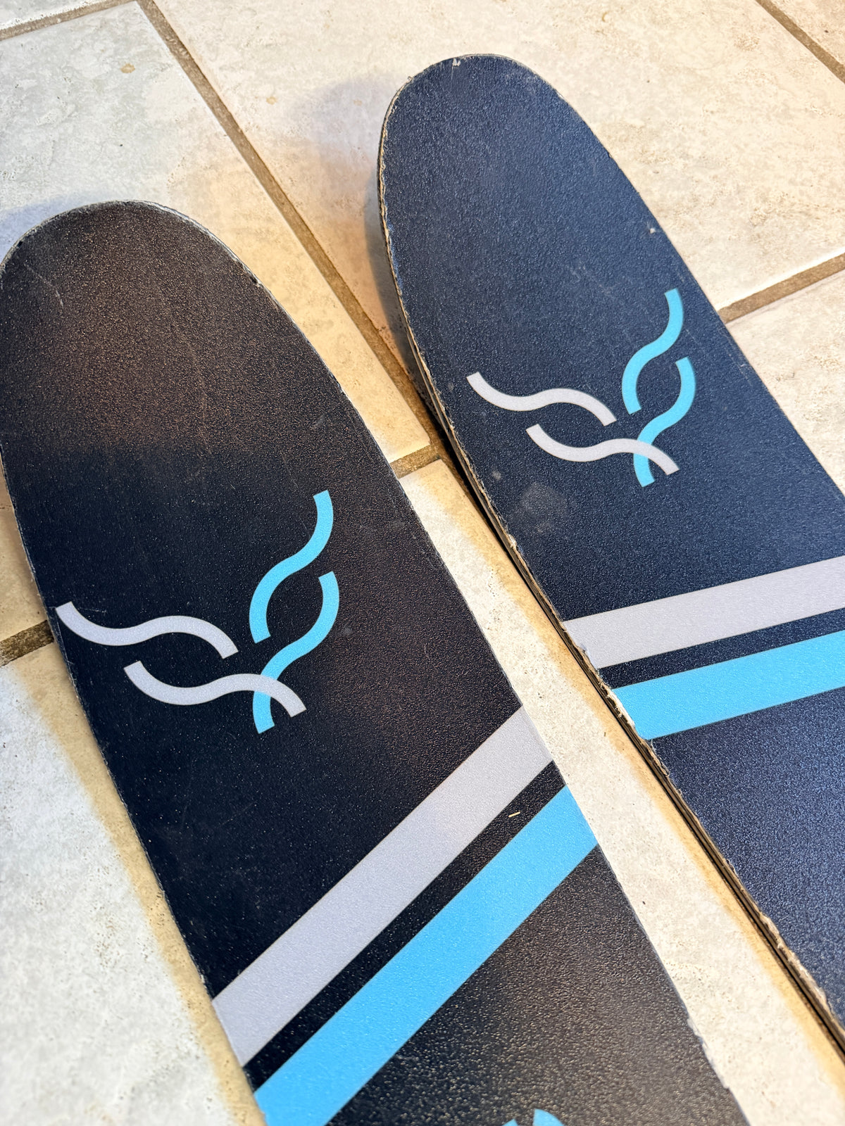 Full-length view of the used Protector 95 ski bases