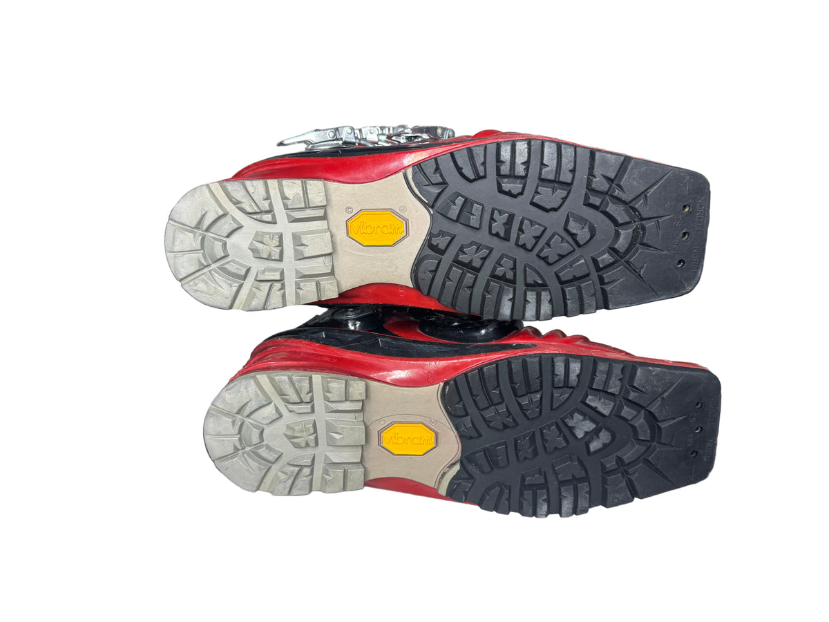 26.5 Scarpa T-Race (Used)