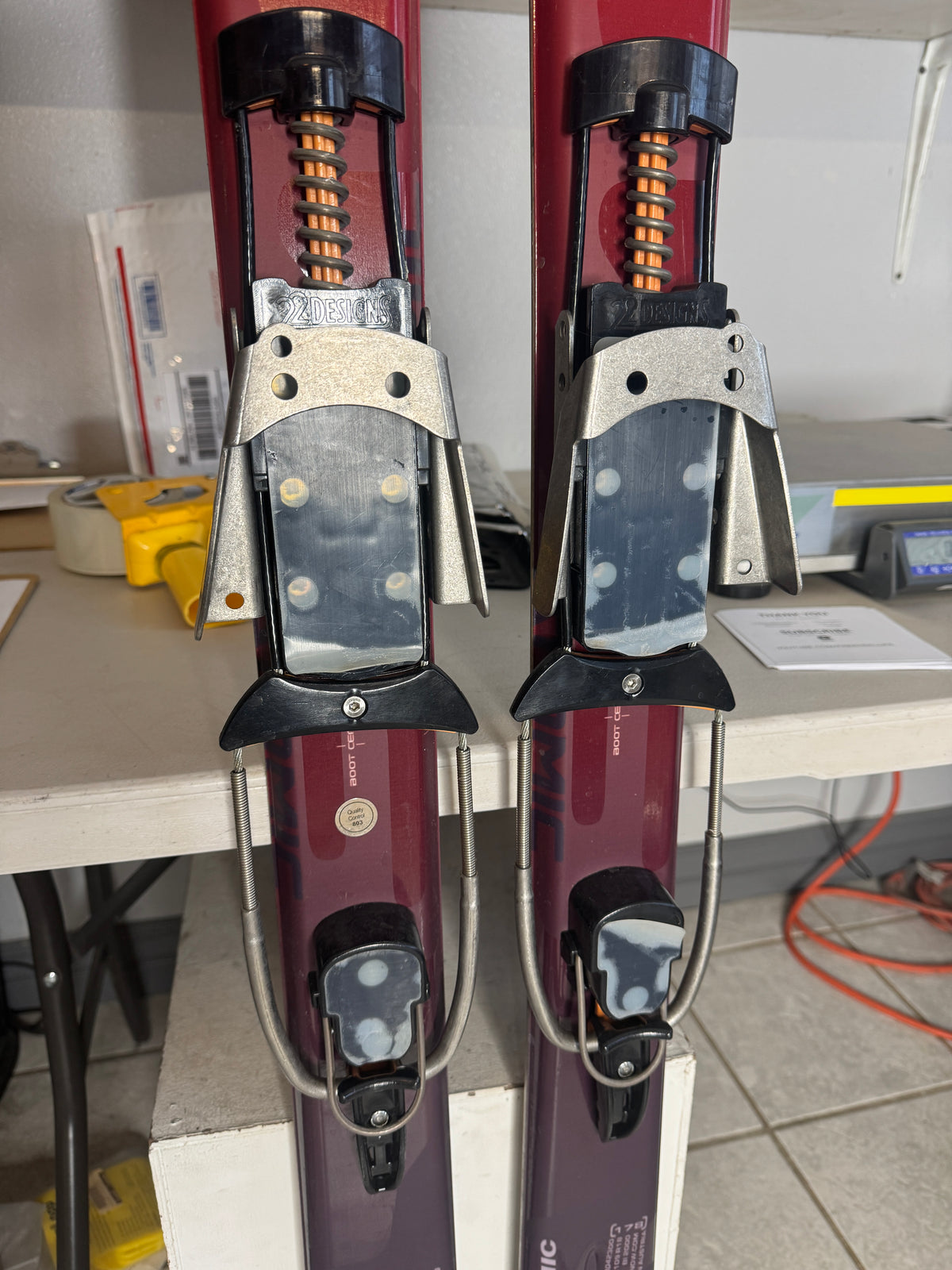 Atomic RT 80 (178 cm) Skis w/ 22 Designs HammerHead Bindings – Used