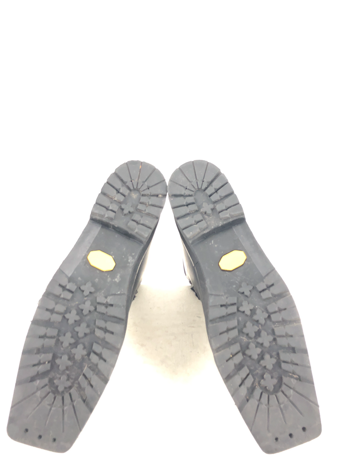 32.0 Alico Leathers like new