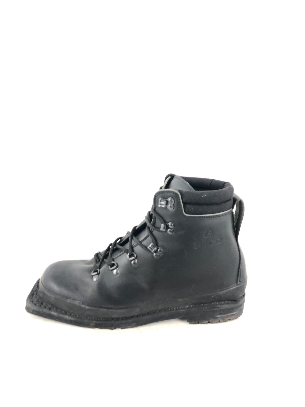 32.0 Alico Leathers like new