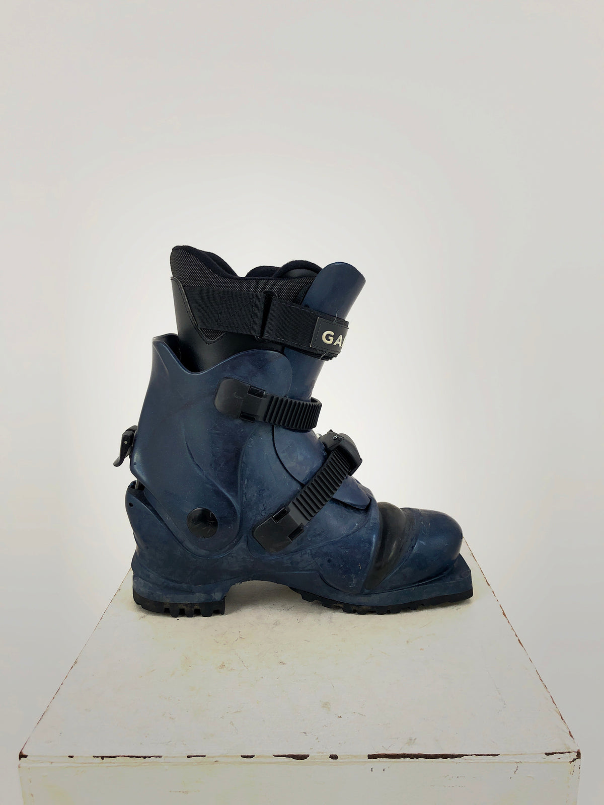 23.5 Garmont Veloce (Used)