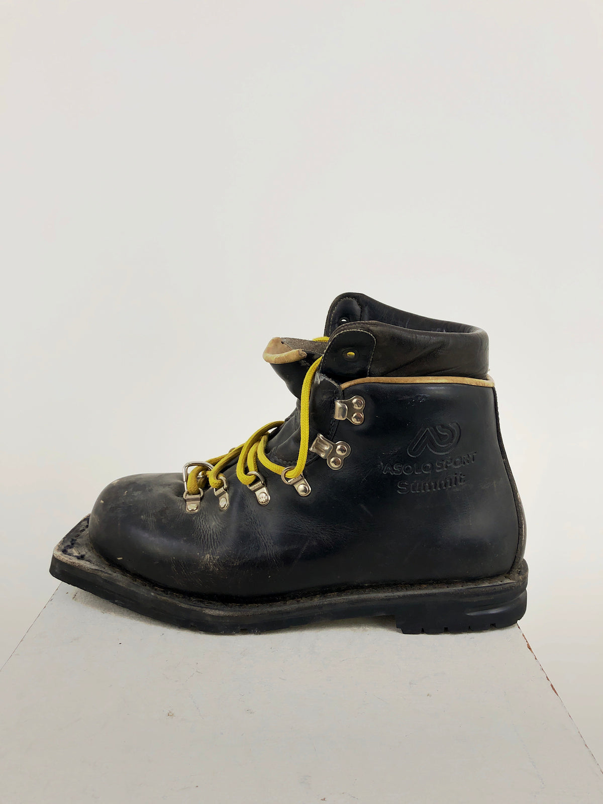Size 9 Asolo Sport Summit (Used)