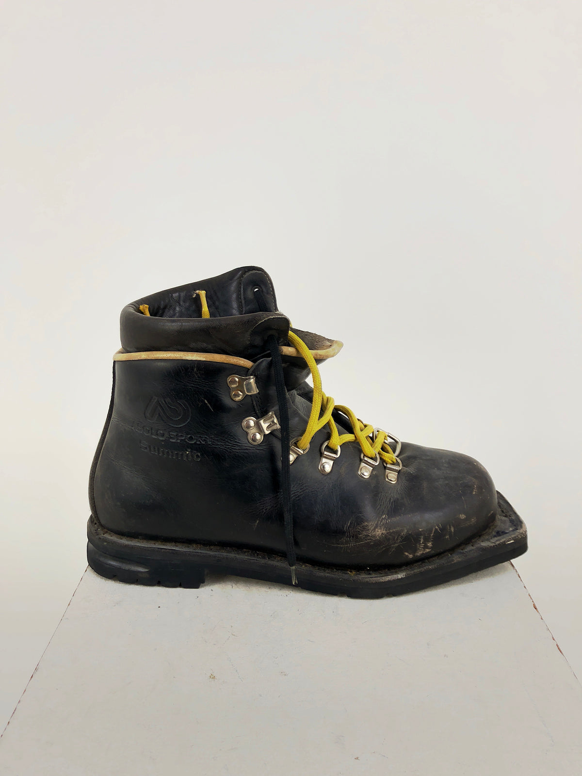 Size 9 Asolo Sport Summit (Used)