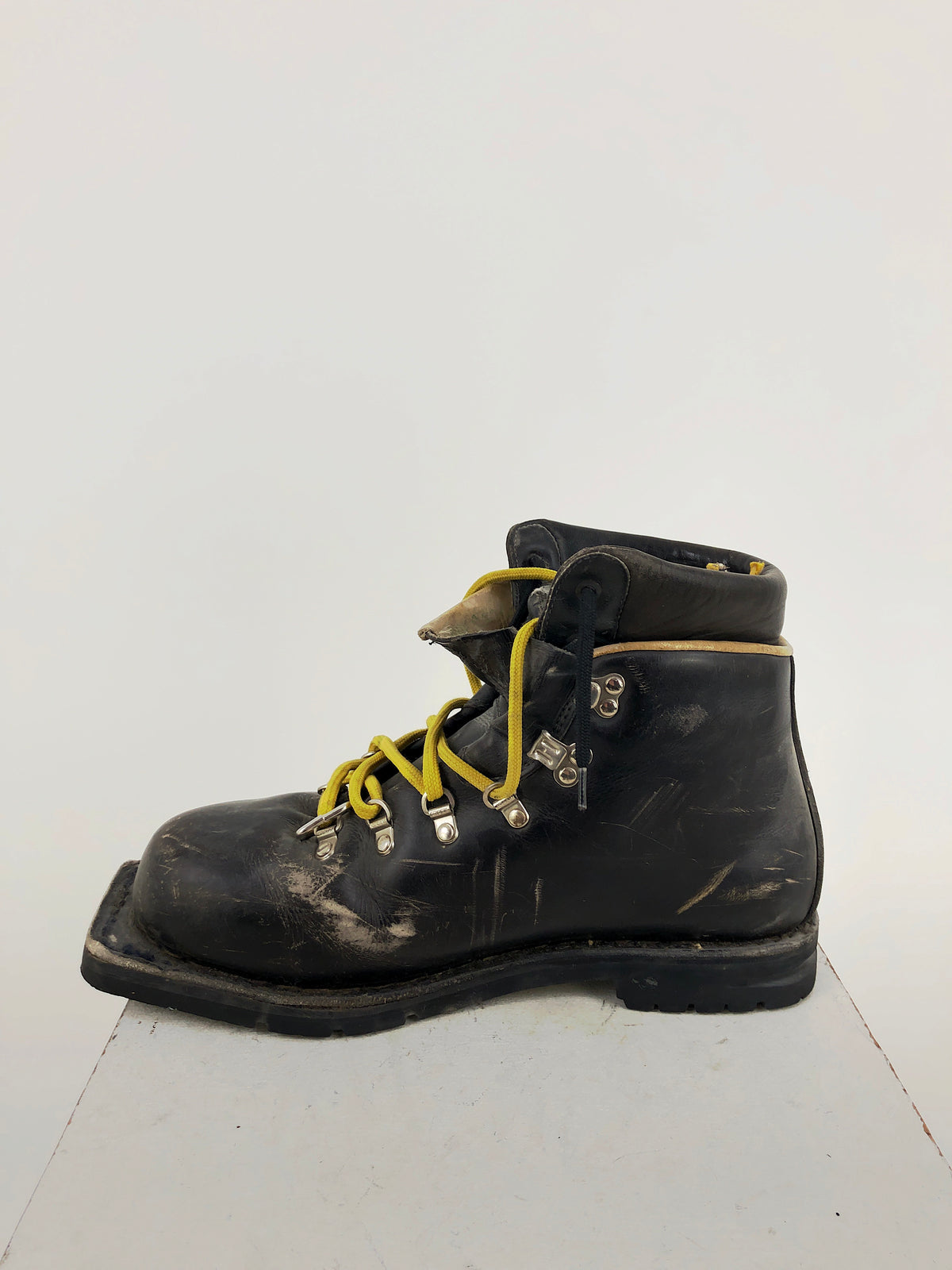 Size 9 Asolo Sport Summit (Used)