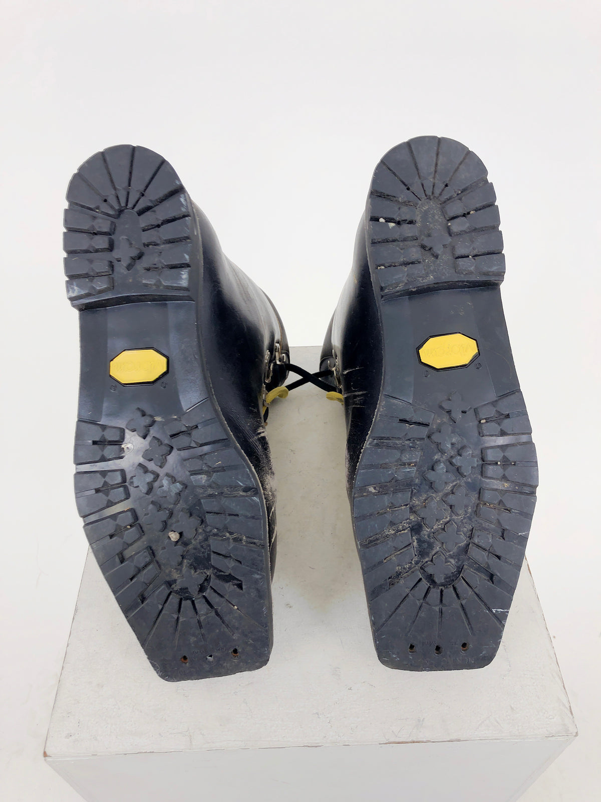Size 9 Asolo Sport Summit (Used)