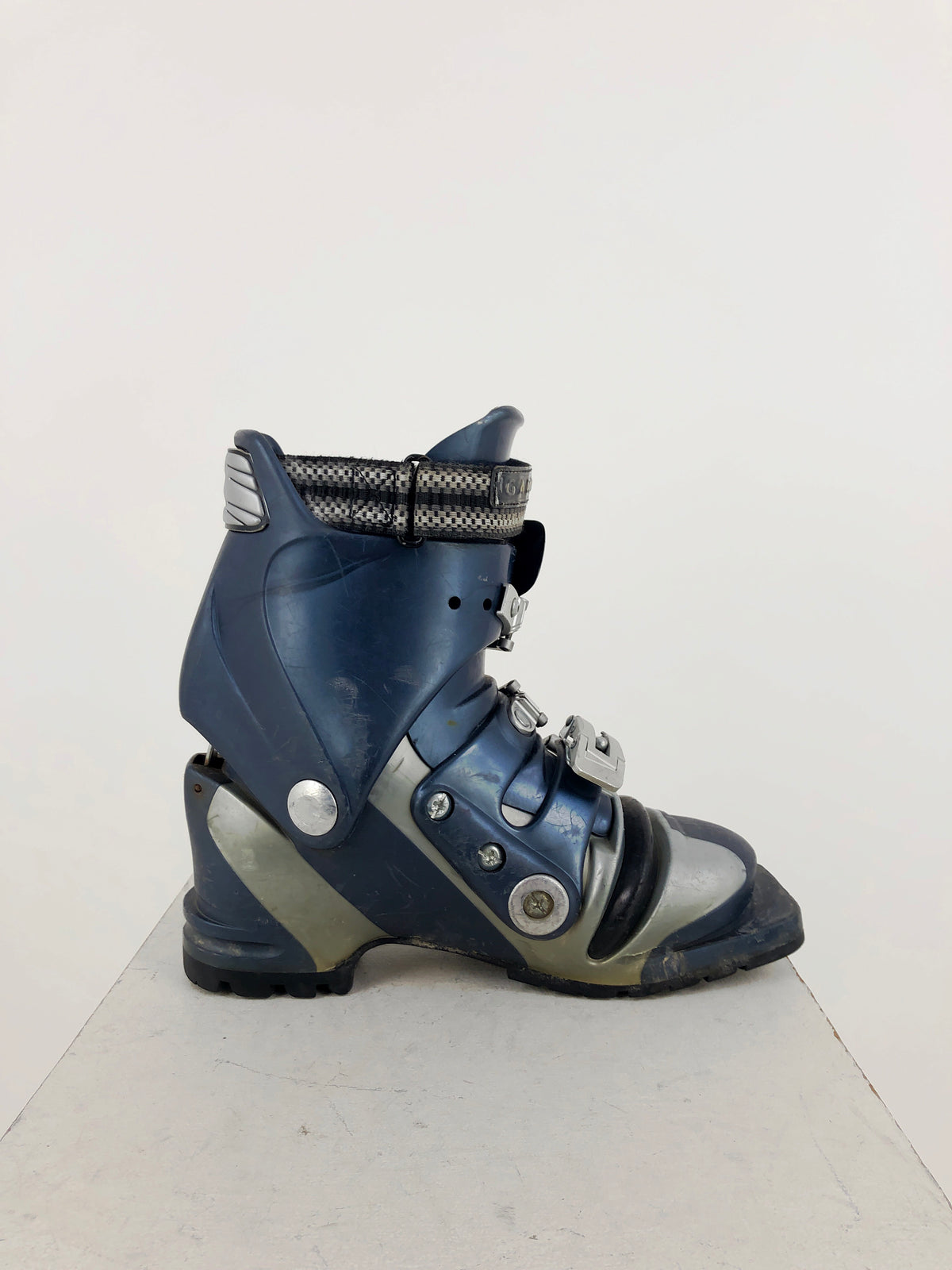23.5 Garmont Venus (Shell Only) (Used)