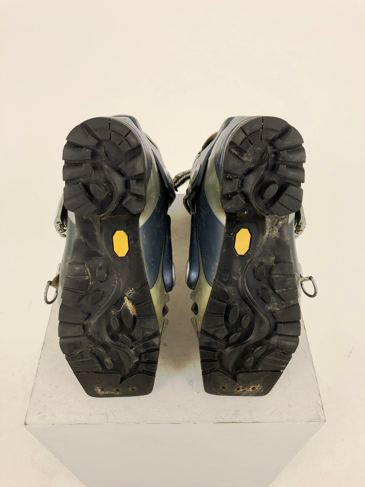 23.5 Garmont Venus (Shell Only) (Used)