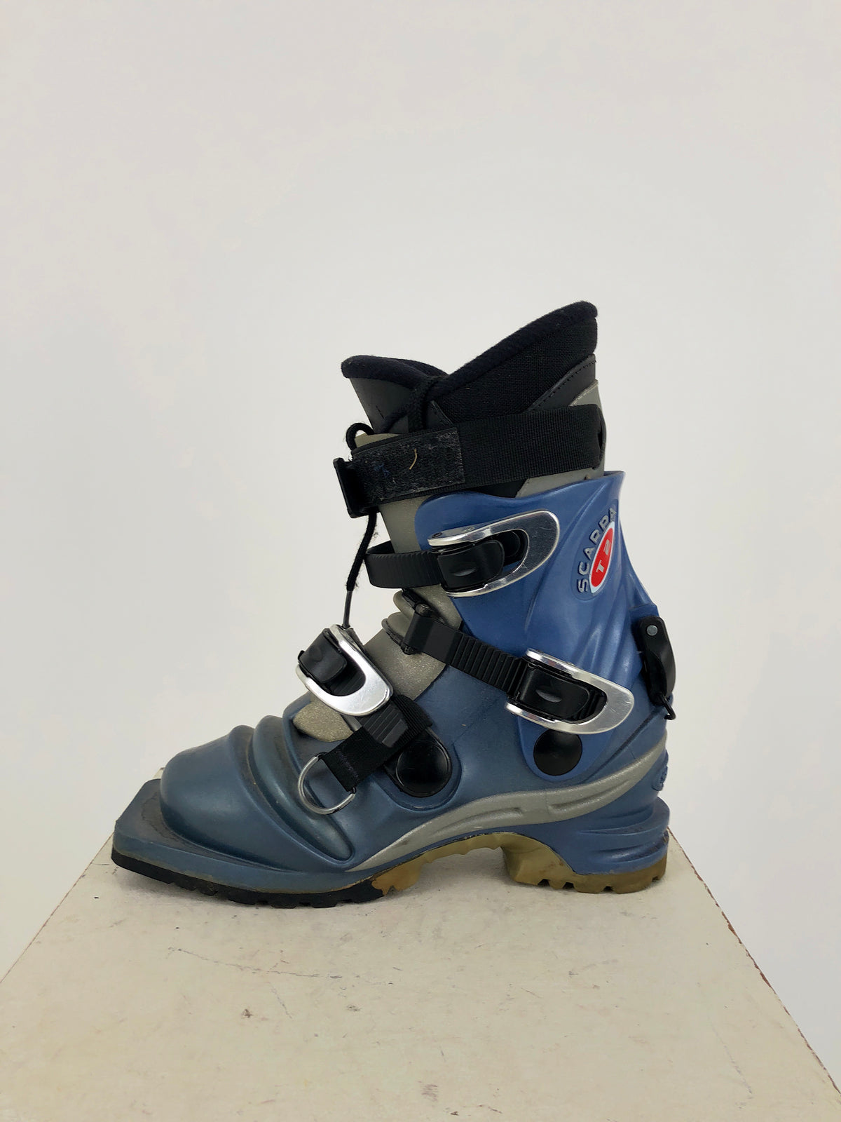 23.0 Scarpa T2 (Used)