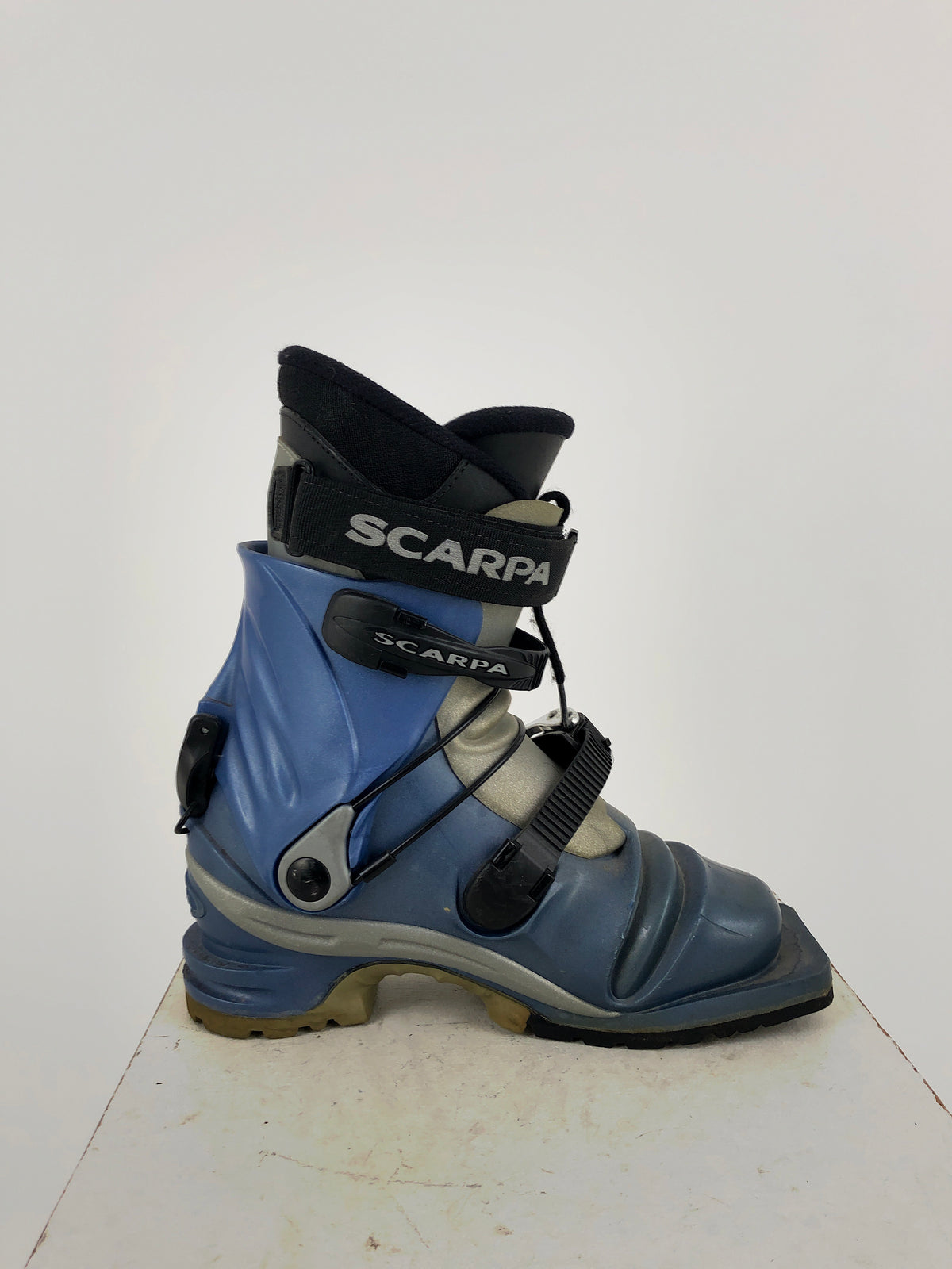 23.0 Scarpa T2 (Used)