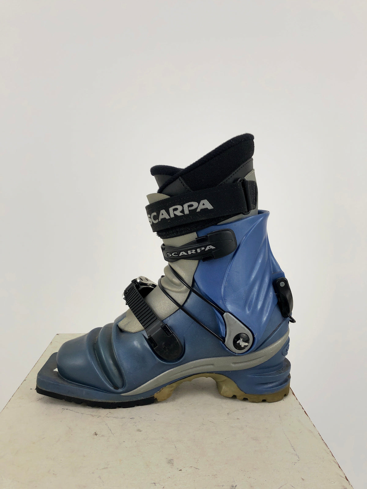 23.0 Scarpa T2 (Used)