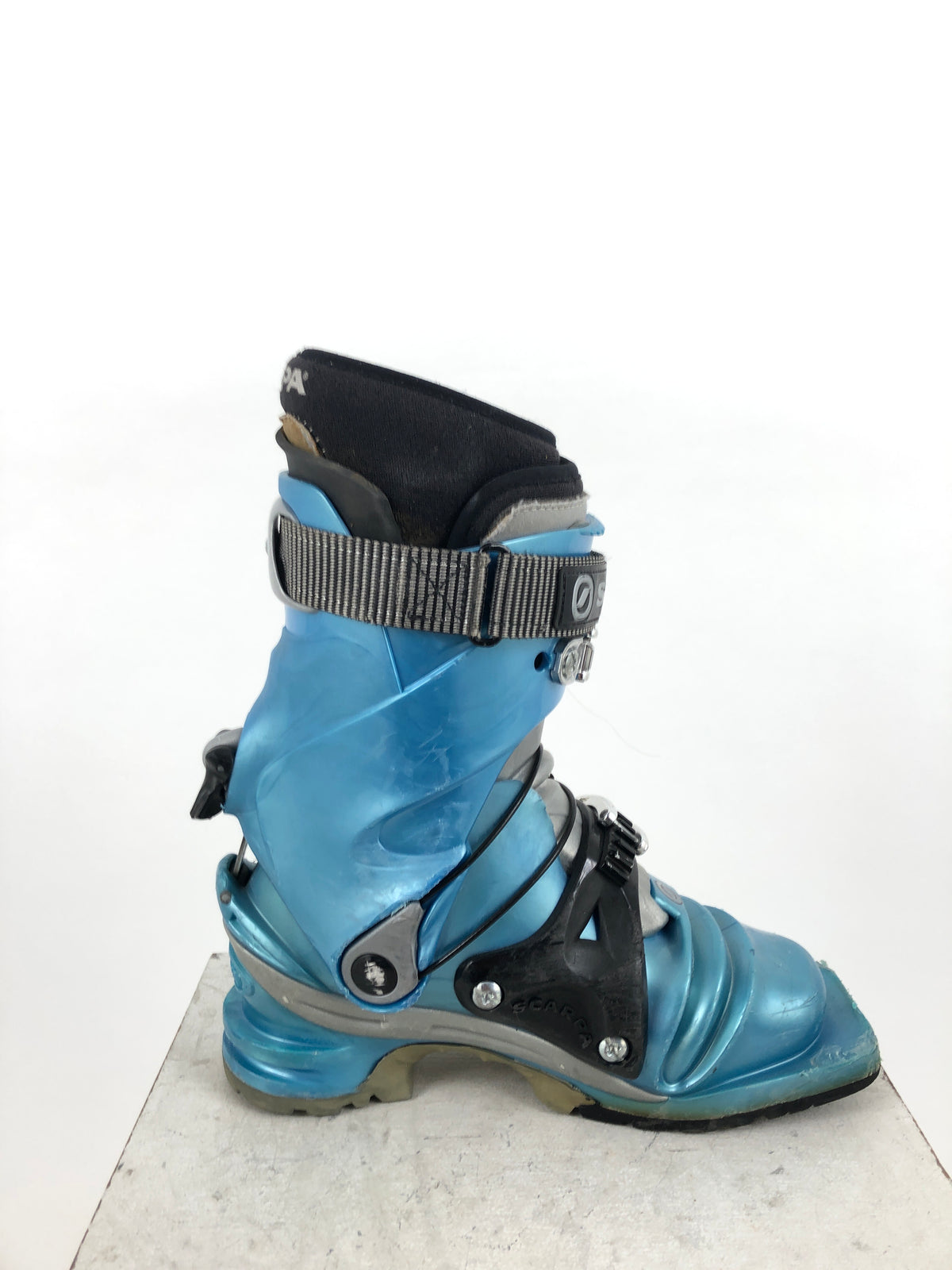 22.0 Scarpa T2X W/ Power Wrap Liners (Used)